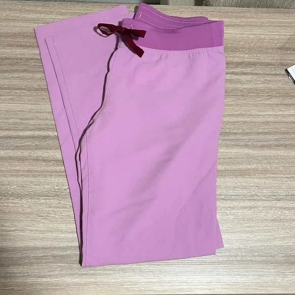 Figs Dusk Livingston Small (Not HW) Regular Length. NWT. - Picture 2 of 4